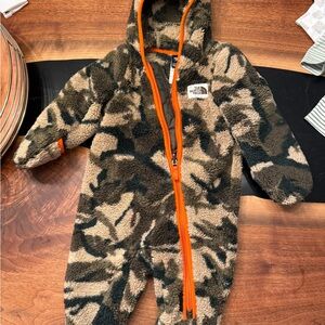 The North Face Kids Camo Footie - Black and Orange